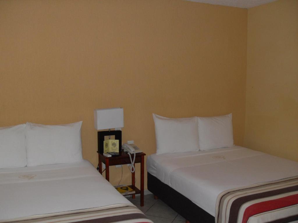 Madero Suites Coatzacoalcos Chambre photo